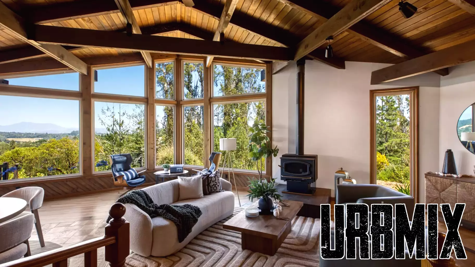 A Russian River Home Recently Hit the Market for the First Time in Over 50 Years. It Already Sold
