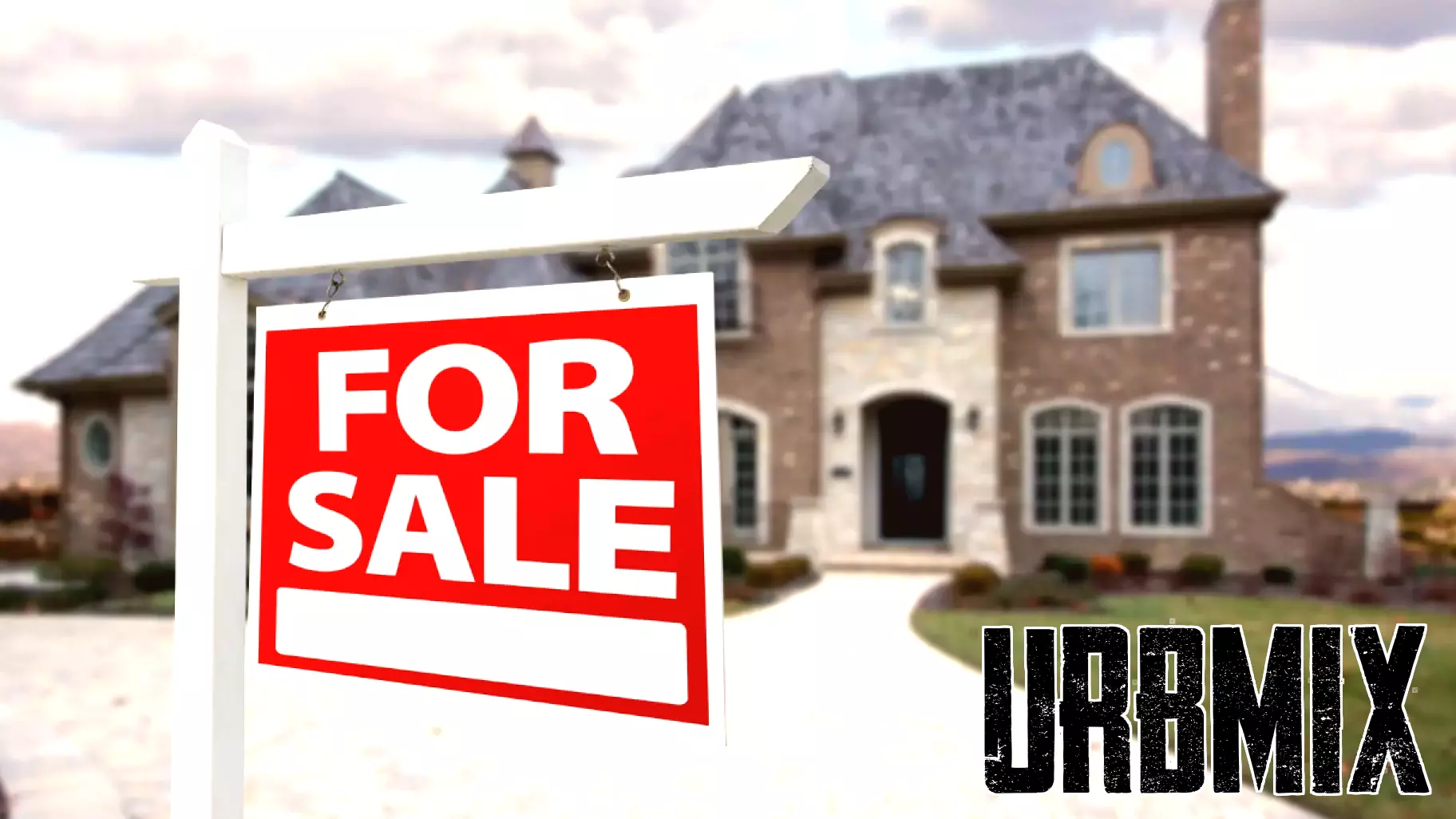 Phoenix Housing Market Tilts Toward Buyers as Supply Rises and Demand Stalls