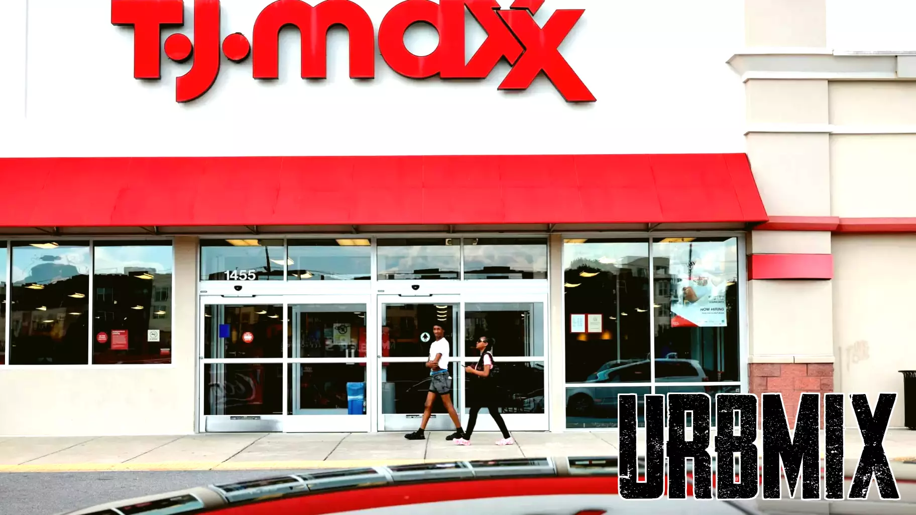 Surge in US Retail Real Estate Challenges E-Commerce Predictions