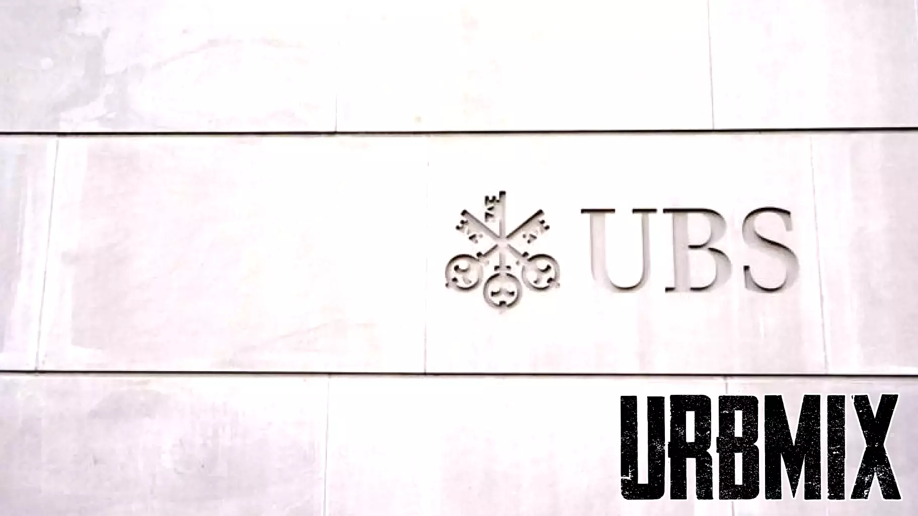 UBS ordered to pay $5.5 million to former client who is star real estate broker
