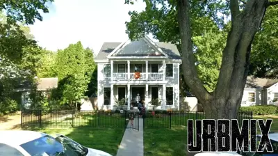 St. Charles Single-Family Home Fetches $1.35 Million